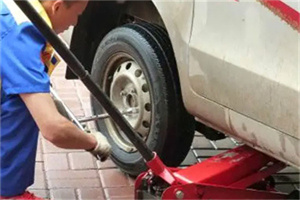 鲅鱼圈附近拖车24小时服务热线电话