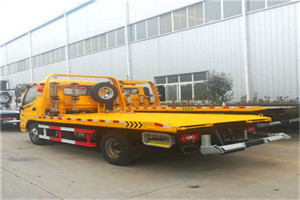 鲅鱼圈附近拖车救援搭电