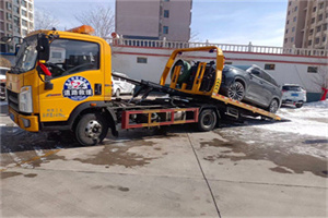 鲅鱼圈救援拖车费用怎么算